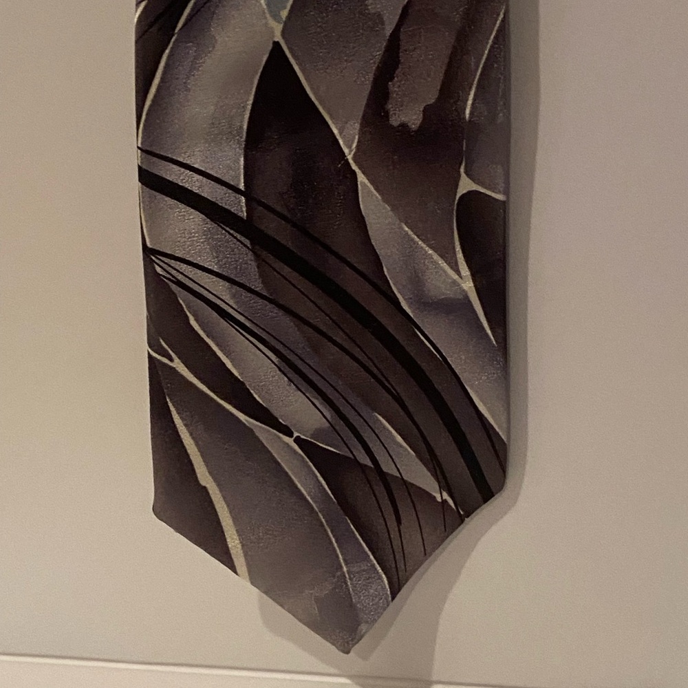 J. Garcia 100% Silk Tie - Collection Fifty Two - Modern Furniture